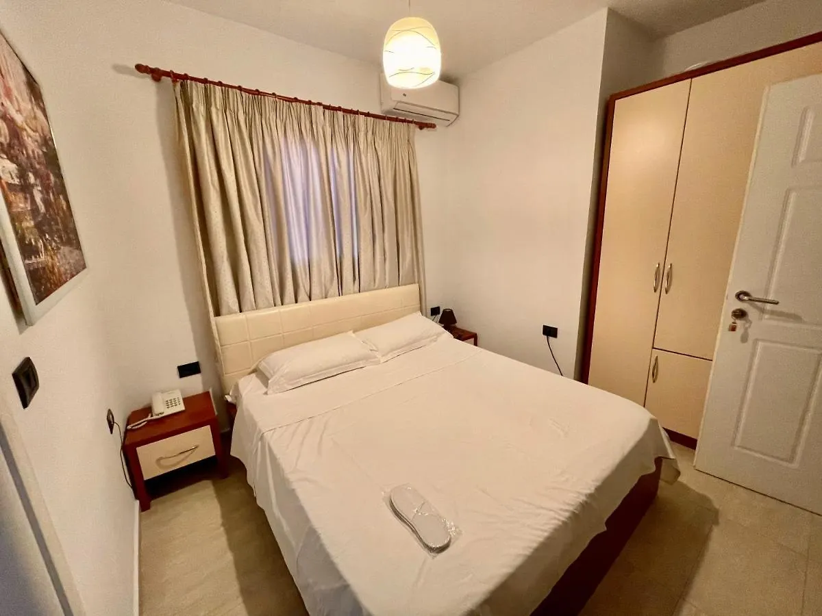 Vila Ada Hotel Tirana 3*,