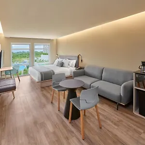 **** Hotel Express By Marriott Aeropuerto Riviera México