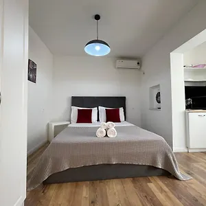 Aparthotel Opera Apartments - Choose Balkans, Tirana